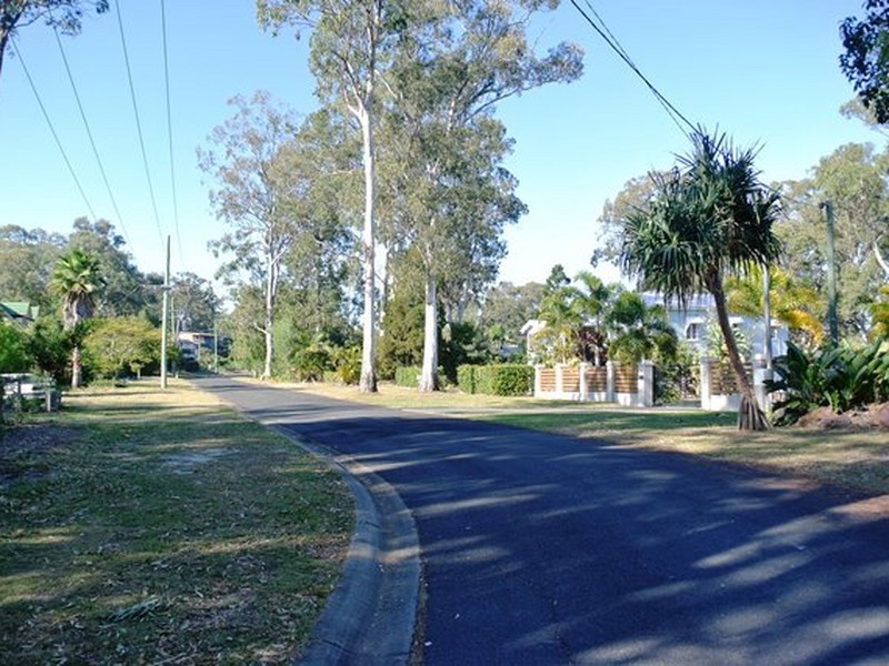 16 Rio Street, Macleay Island QLD 4184