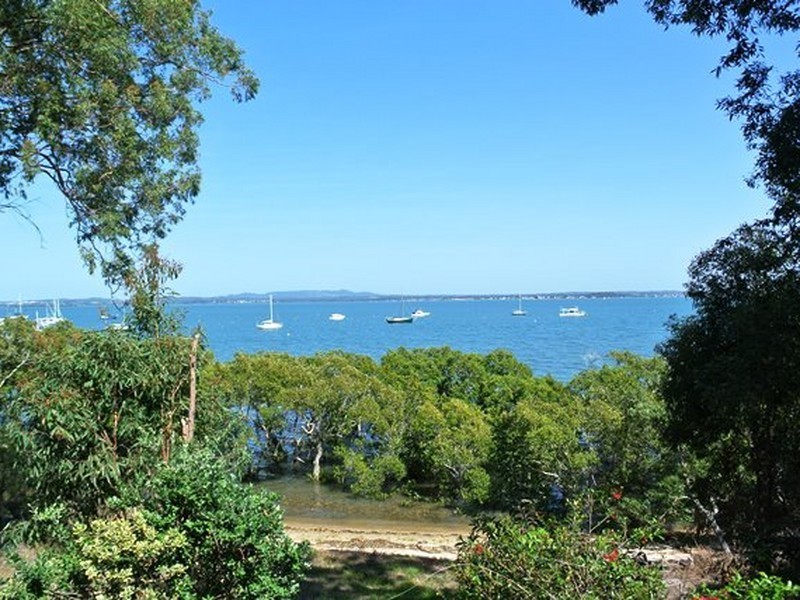 47 Coondooroopa Drive, Macleay Island QLD 4184