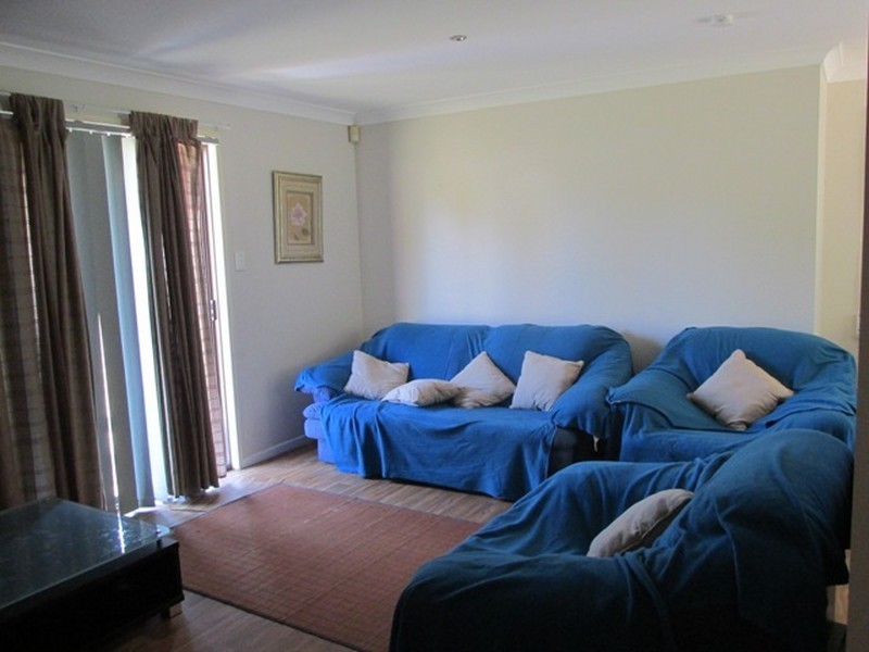 8 Columbia Street, Macleay Island QLD 4184