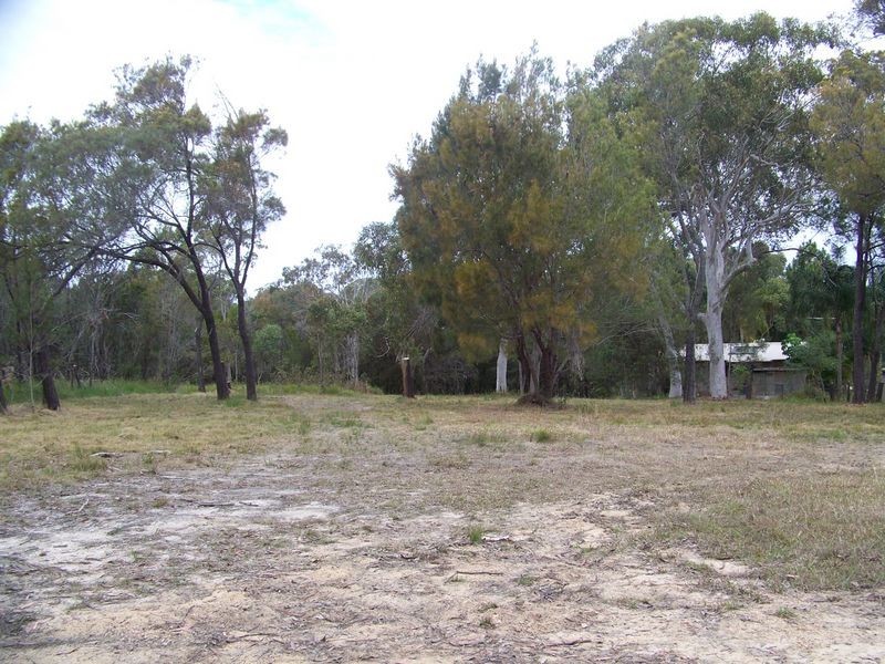 32-34 Wake street, Macleay Island QLD 4184