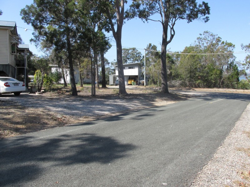 6 Calm Waters Crescent, Macleay Island QLD 4184