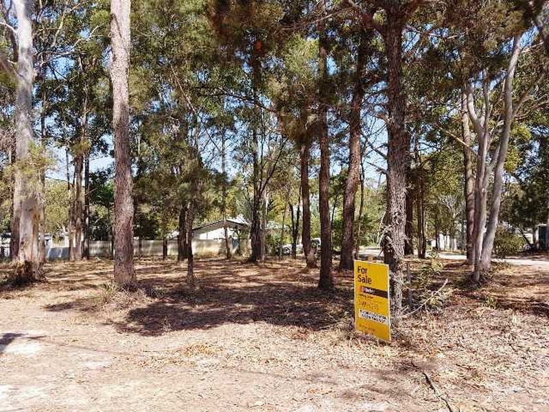 6 Parakeet Street, Macleay Island QLD 4184