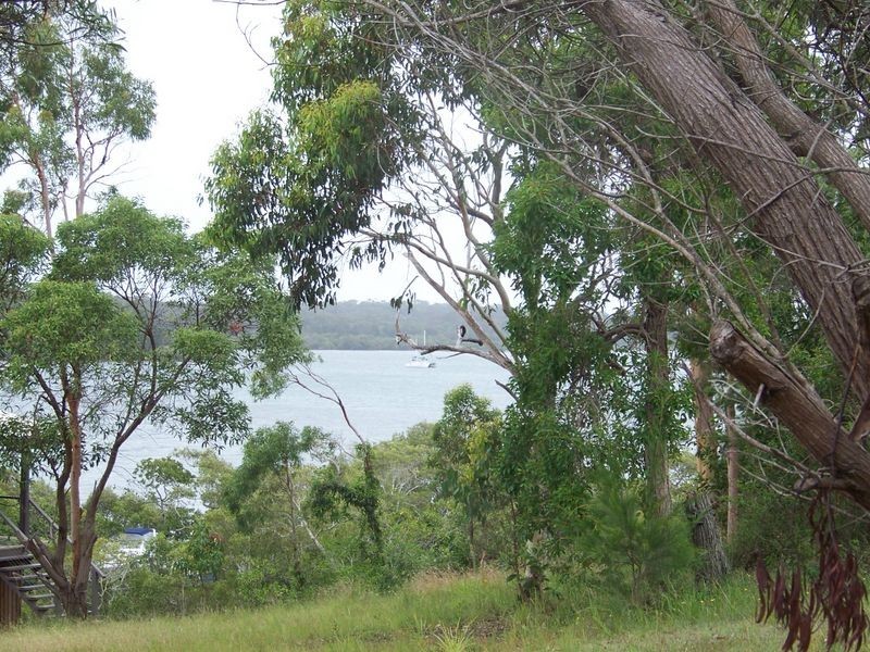 38 Florence, Macleay Island QLD 4184