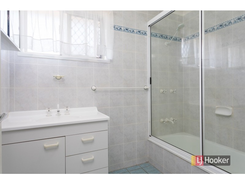 213 Dart Street, Redland Bay QLD 4165