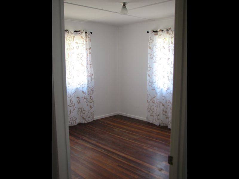 25 Tingara Street, Macleay Island QLD 4184