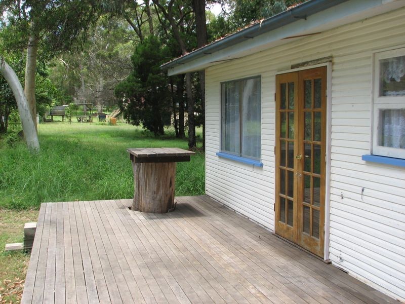 25 Tingara Street, Macleay Island QLD 4184