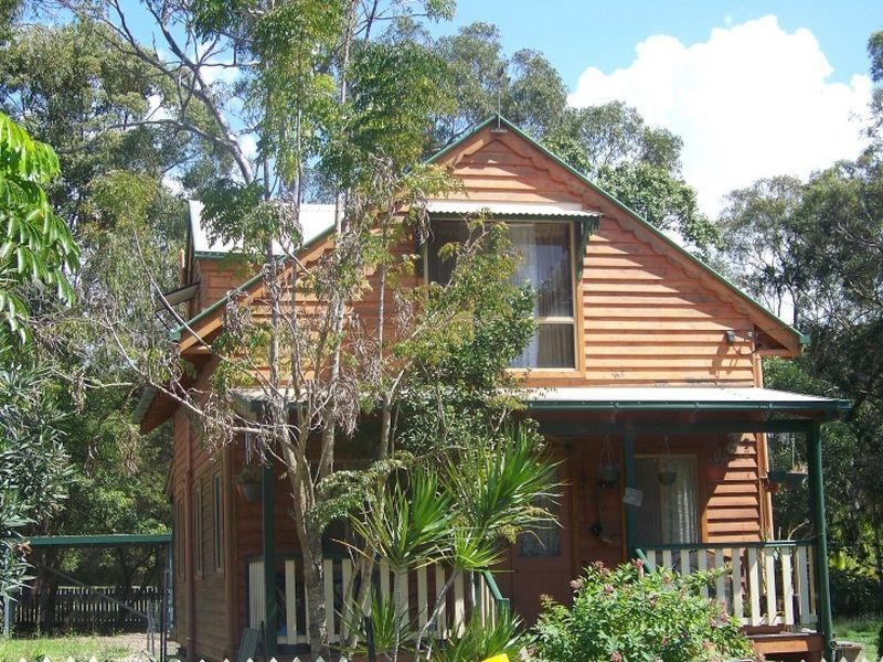 13 Citron, Macleay Island QLD 4184