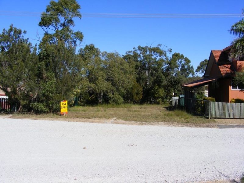 6 Alistair Court, Macleay Island QLD 4184