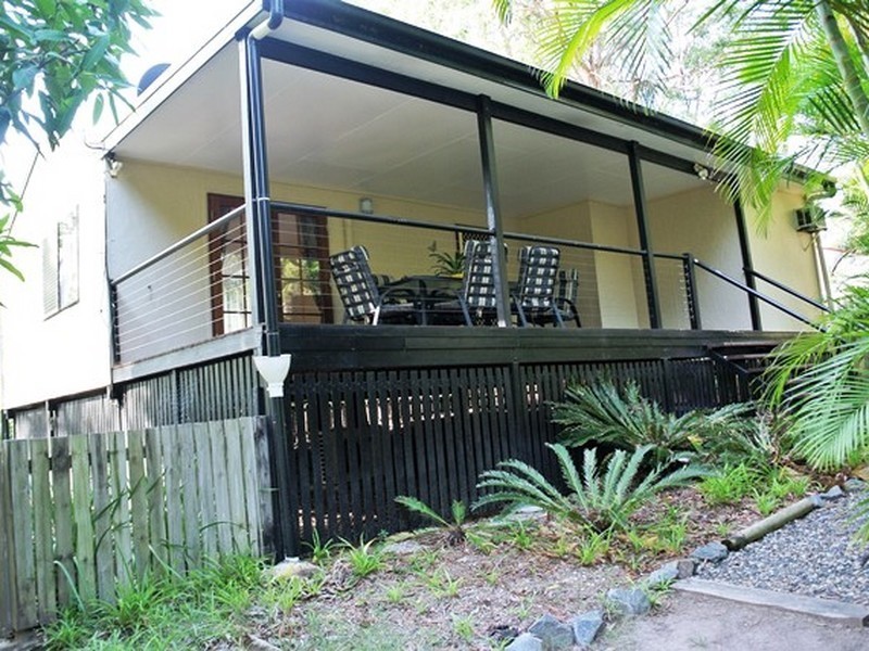 9 Aruma St, Macleay Island QLD 4184