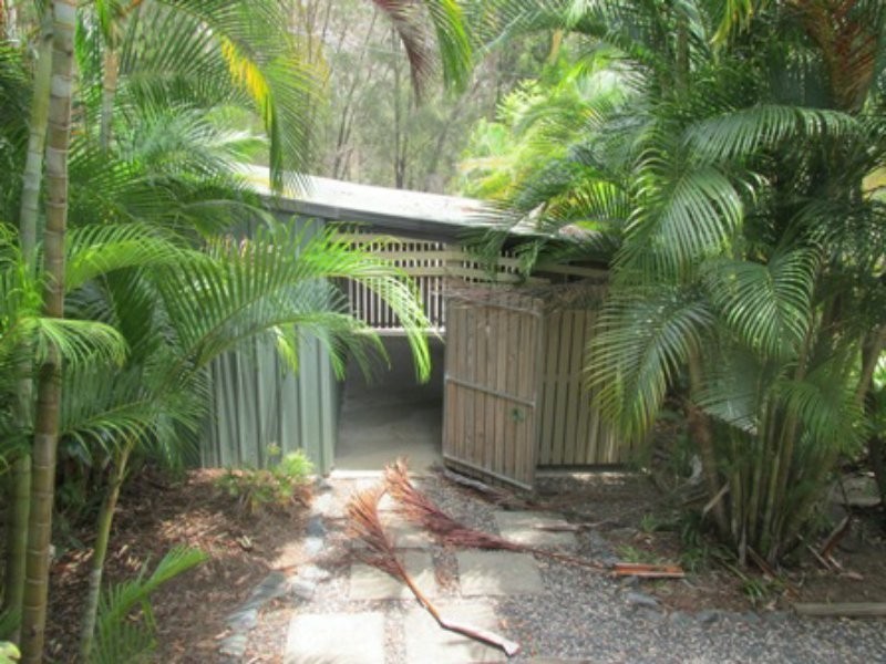 9 Aruma St, Macleay Island QLD 4184