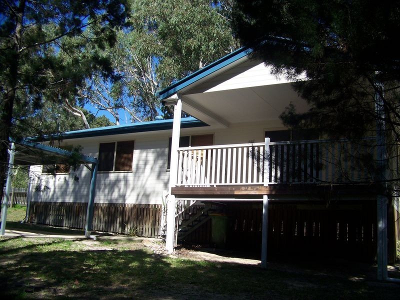 71 Kate St, Macleay Island QLD 4184