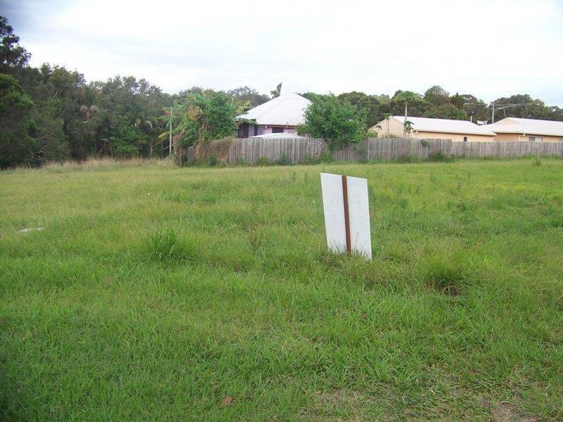 5 Almond Court, Lamb Island QLD 4184