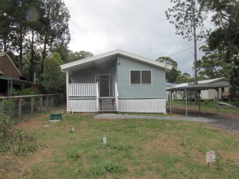 193 High Central Road, Macleay Island QLD 4184