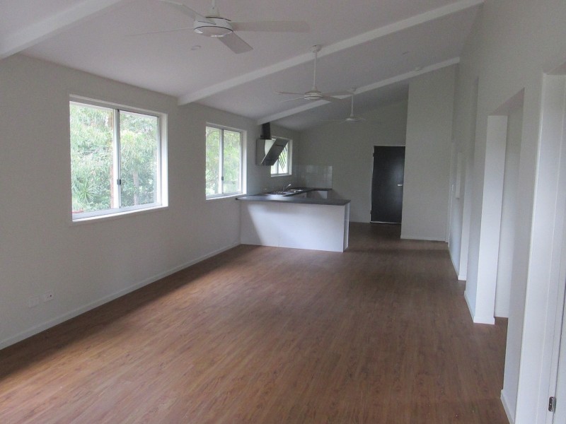 193 High Central Road, Macleay Island QLD 4184