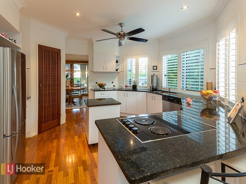 28 The Rampart, Redland Bay QLD 4165