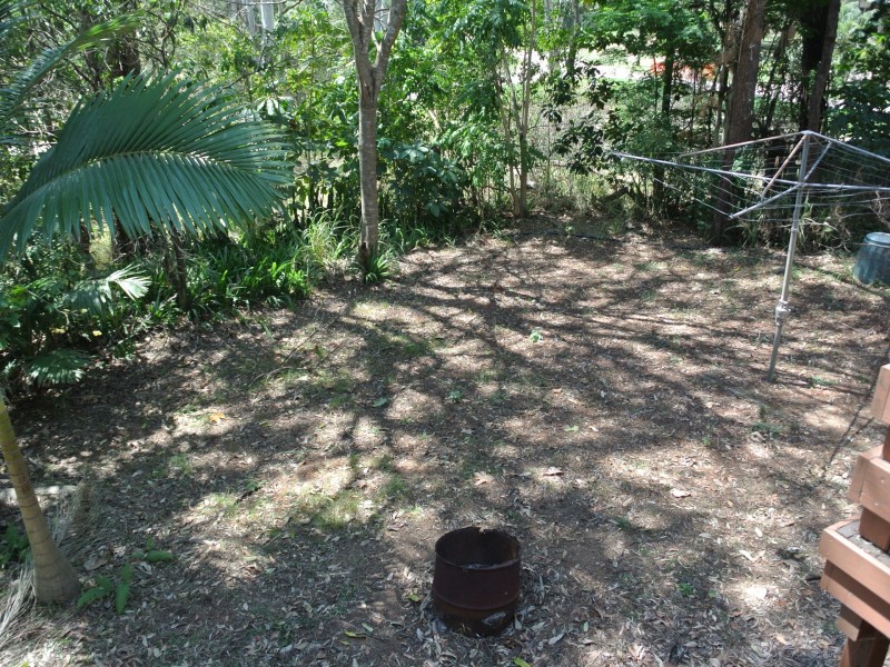 33 Halcyon Street, Lamb Island QLD 4184