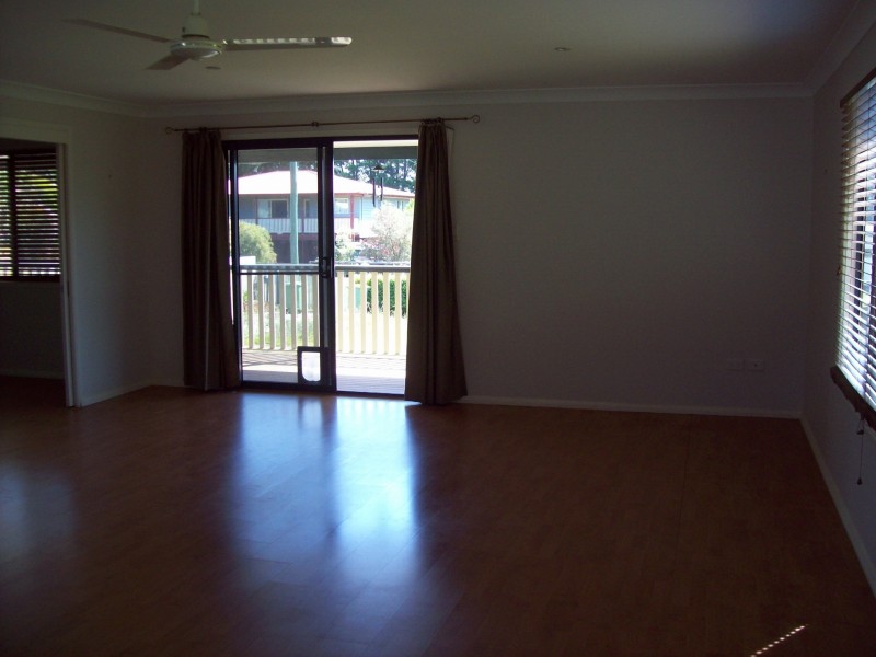 34 Lonicera Street, Macleay Island QLD 4184