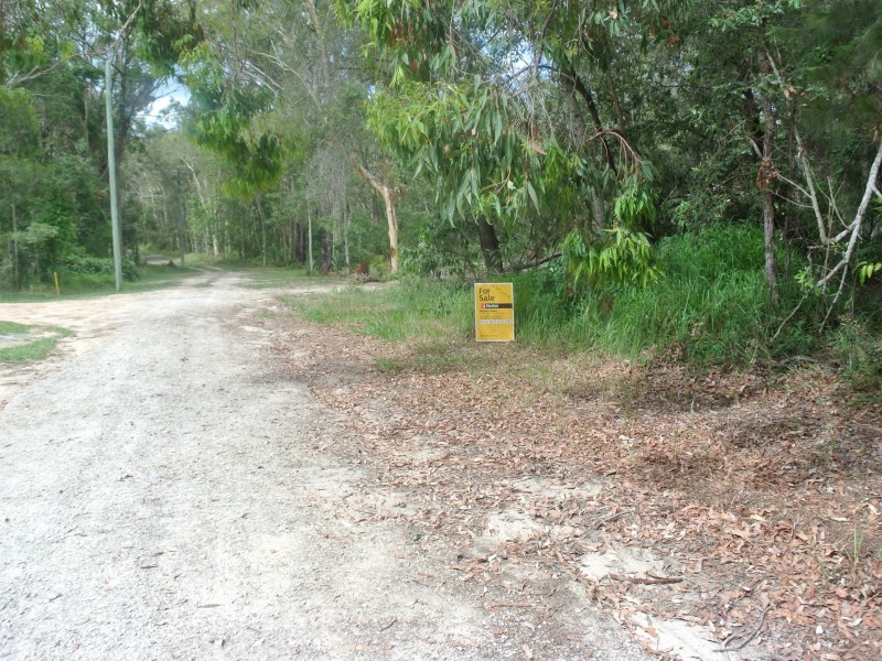 12 Dinjerra Street, Macleay Island QLD 4184