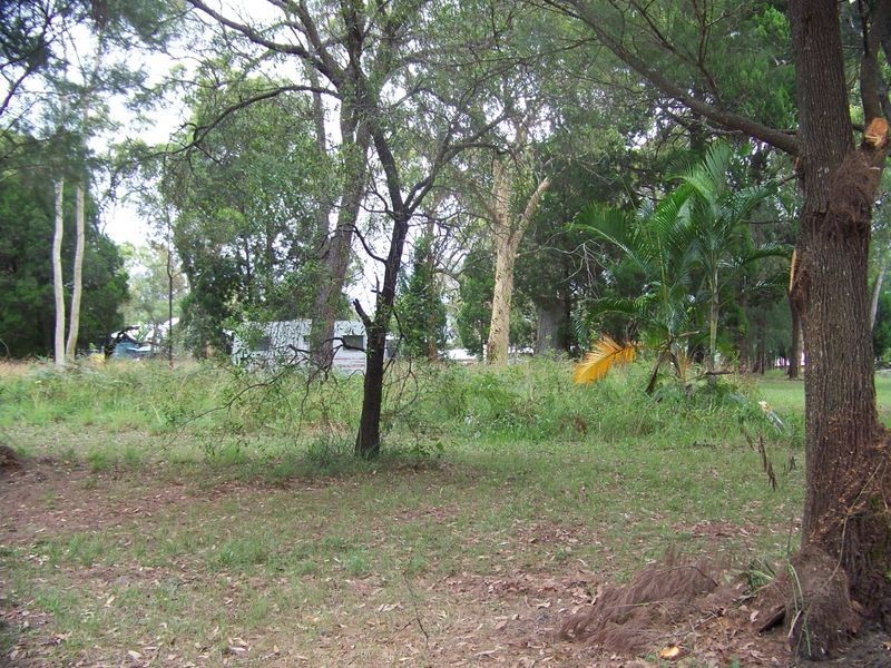 21 President Tce, Macleay Island QLD 4184