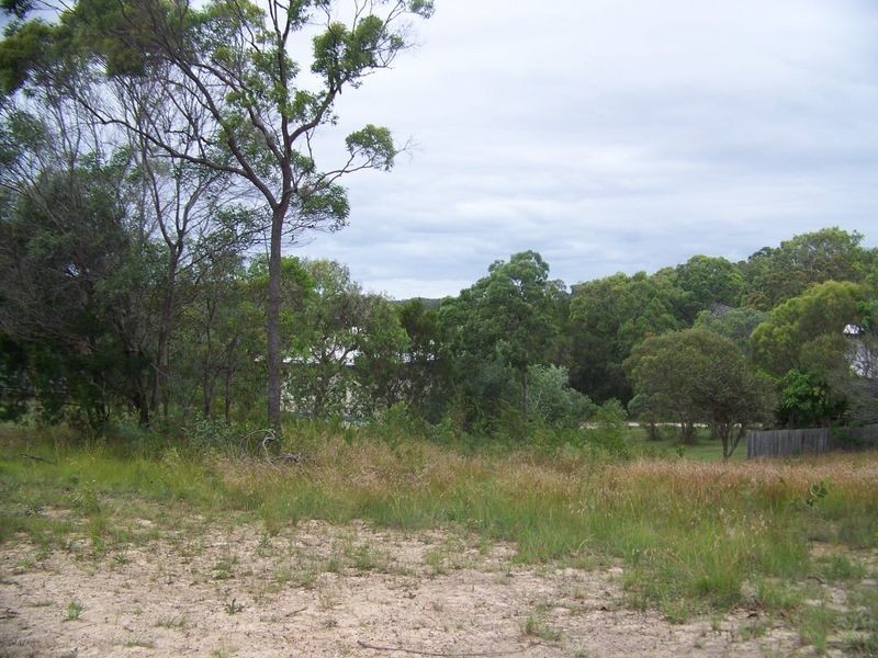 46 Eastbourne Tce, Macleay Island QLD 4184