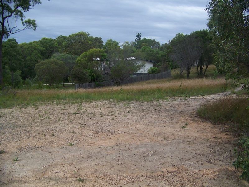 46 Eastbourne Tce, Macleay Island QLD 4184