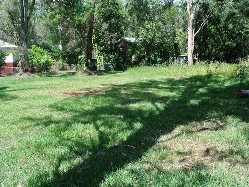 117 Western Road, Macleay Island QLD 4184