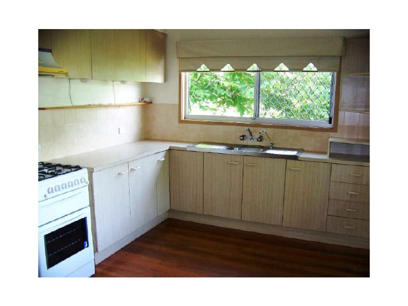 24 Mel, Macleay Island QLD 4184