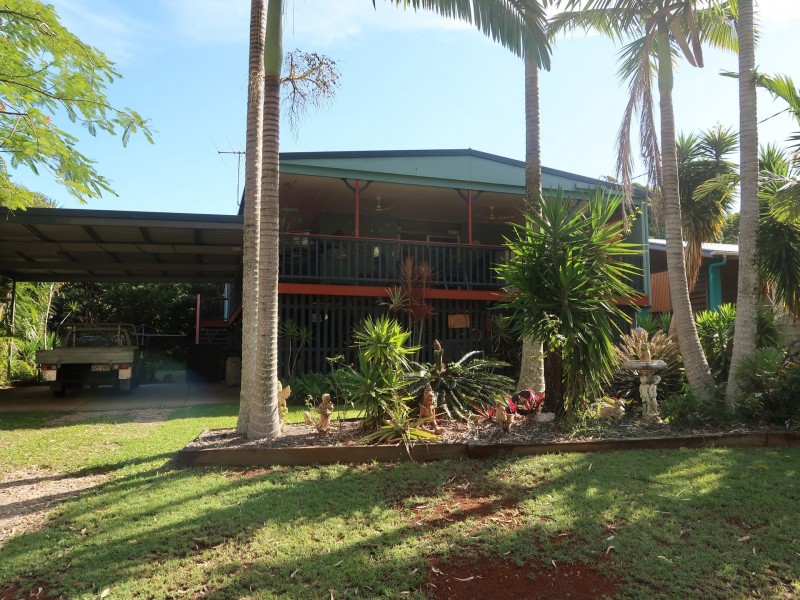 16 Noyes Parade, Karragarra Island QLD 4184