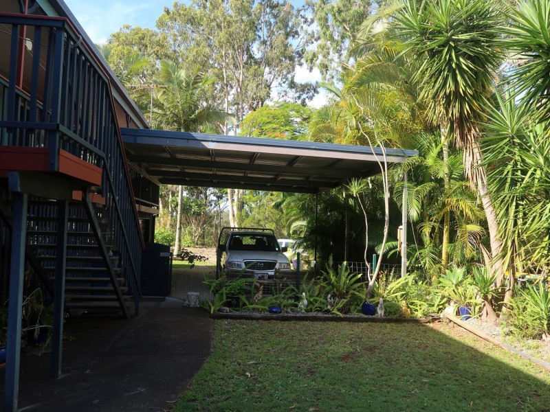 16 Noyes Parade, Karragarra Island QLD 4184