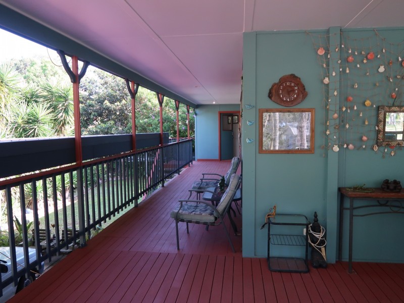 16 Noyes Parade, Karragarra Island QLD 4184