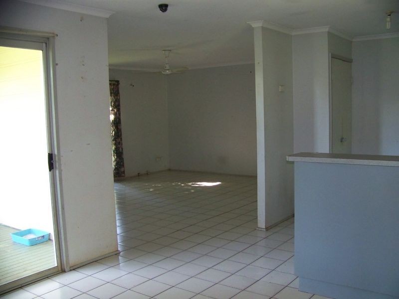 42 Lonicera, Macleay Island QLD 4184