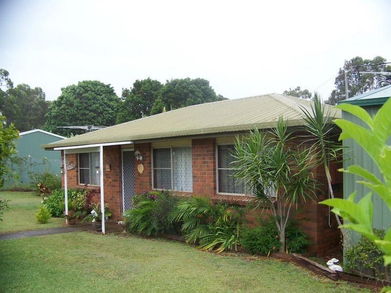 99 Western Rd, Macleay Island QLD 4184