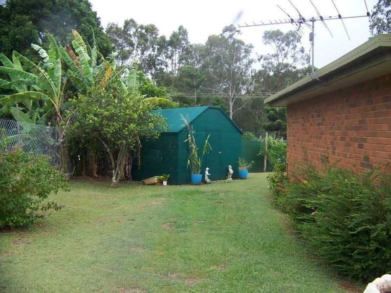 99 Western Rd, Macleay Island QLD 4184