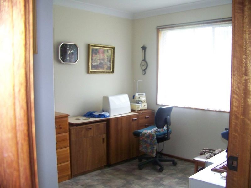 99 Western Rd, Macleay Island QLD 4184