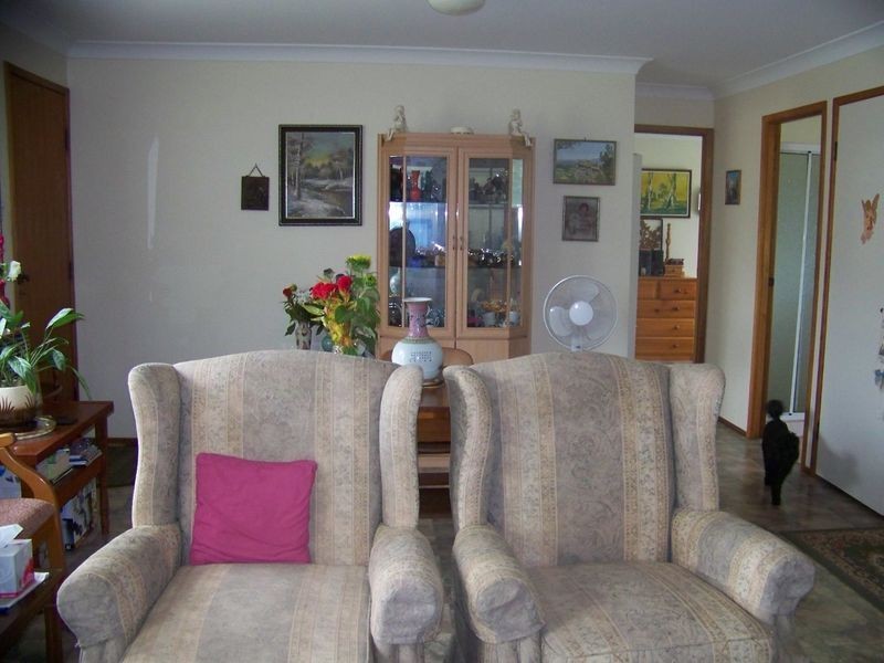 99 Western Rd, Macleay Island QLD 4184