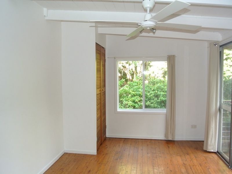 18 Glen Street, Macleay Island QLD 4184