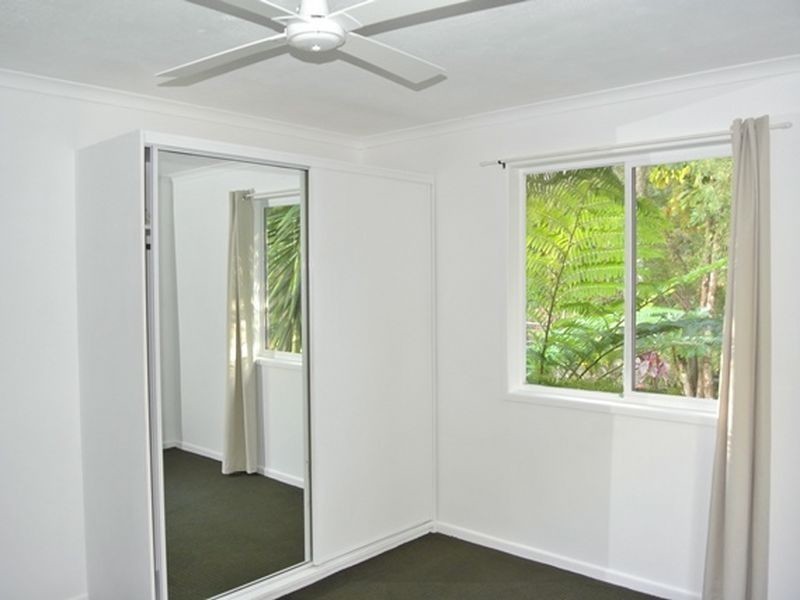 18 Glen Street, Macleay Island QLD 4184