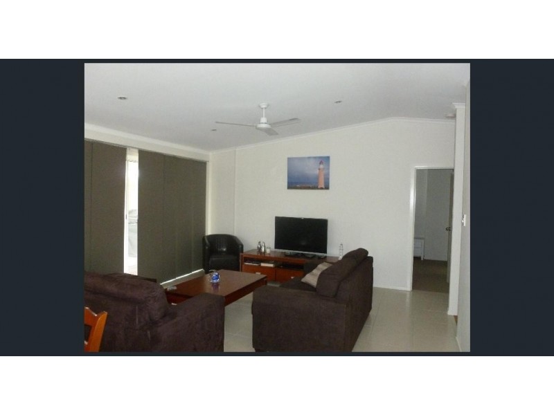 50 Eastbourne Terrace, Macleay Island QLD 4184