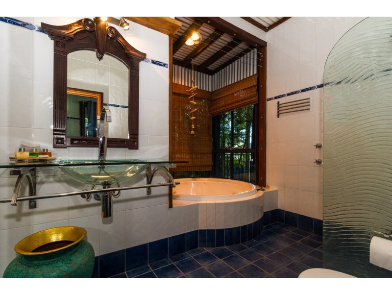 36 Kamar Street, Russell Island QLD 4184