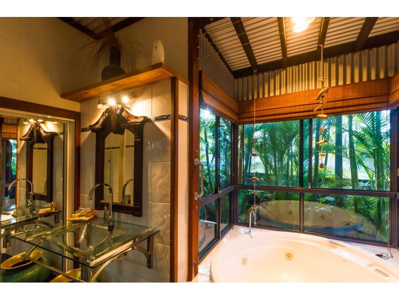 36 Kamar Street, Russell Island QLD 4184