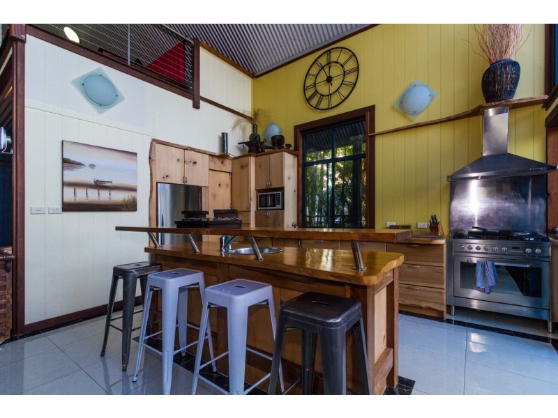 36 Kamar Street, Russell Island QLD 4184