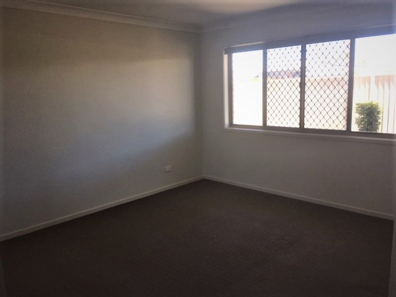 1 Willis Close, Redland Bay QLD 4165