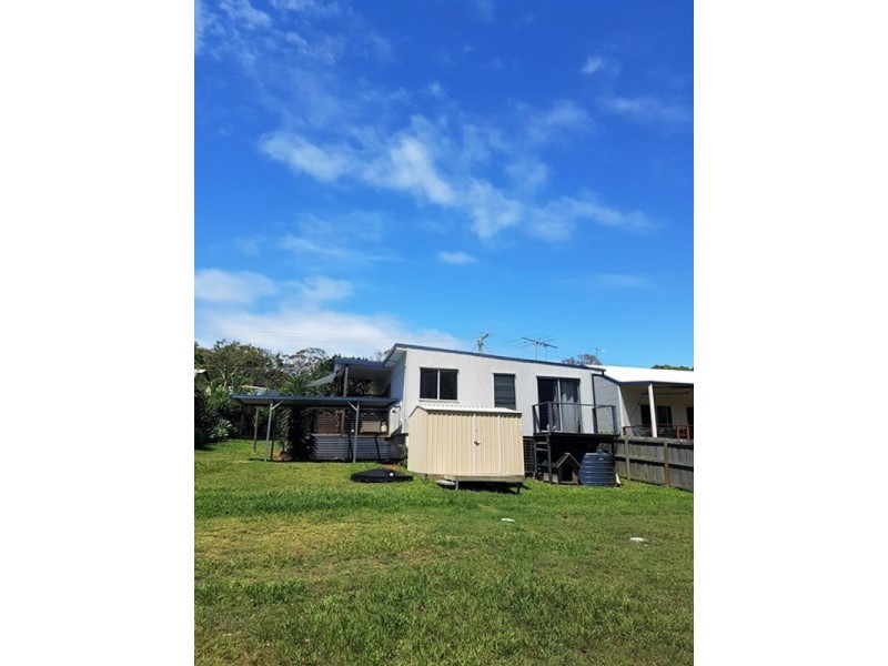 5 Granadilla Street, Macleay Island QLD 4184