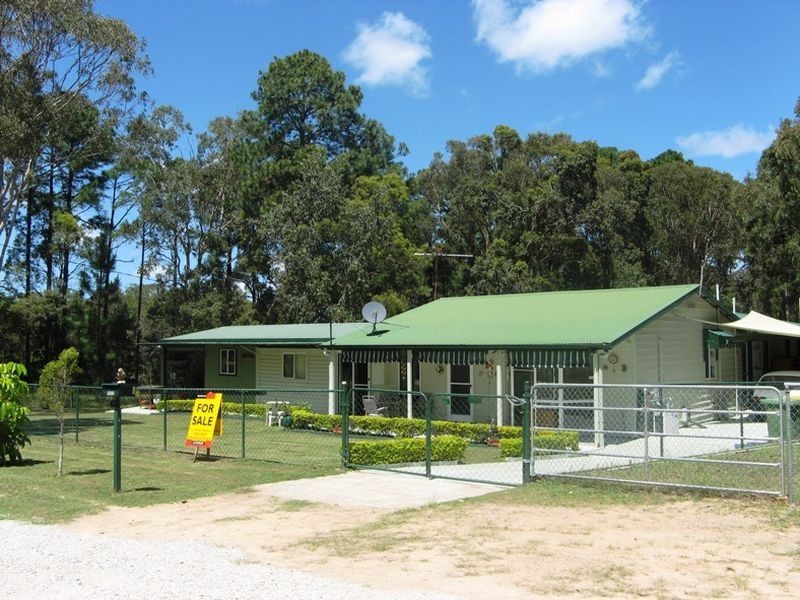 35 Nugent Street, Macleay Island QLD 4184