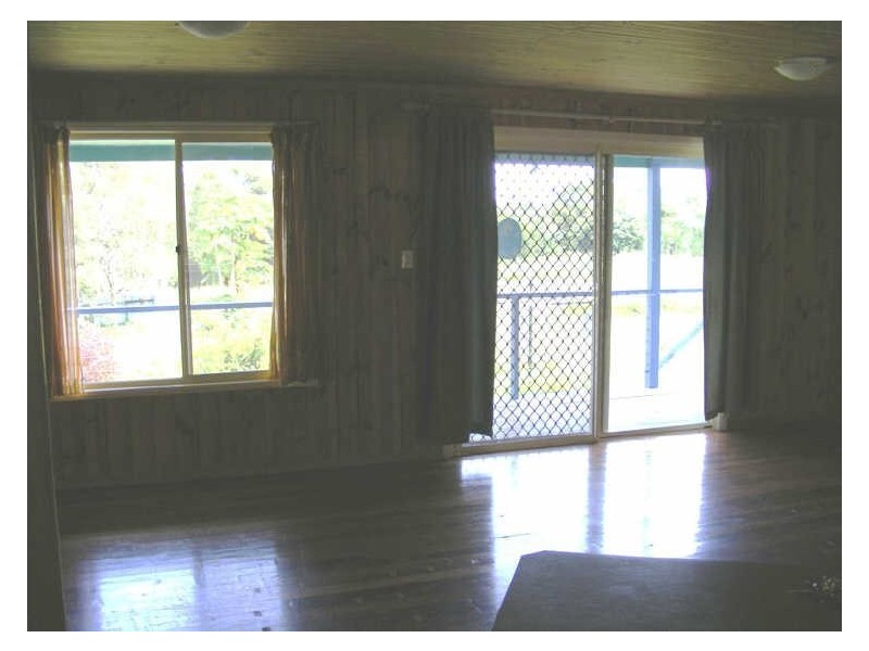 9 Blue Wter Cr, Macleay Island QLD 4184
