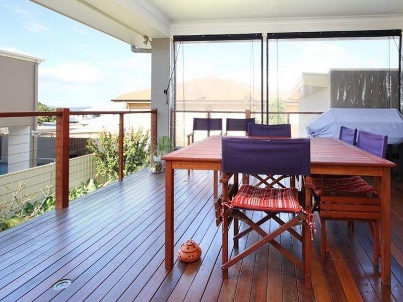 2 Haslingden Drive, Redland Bay QLD 4165