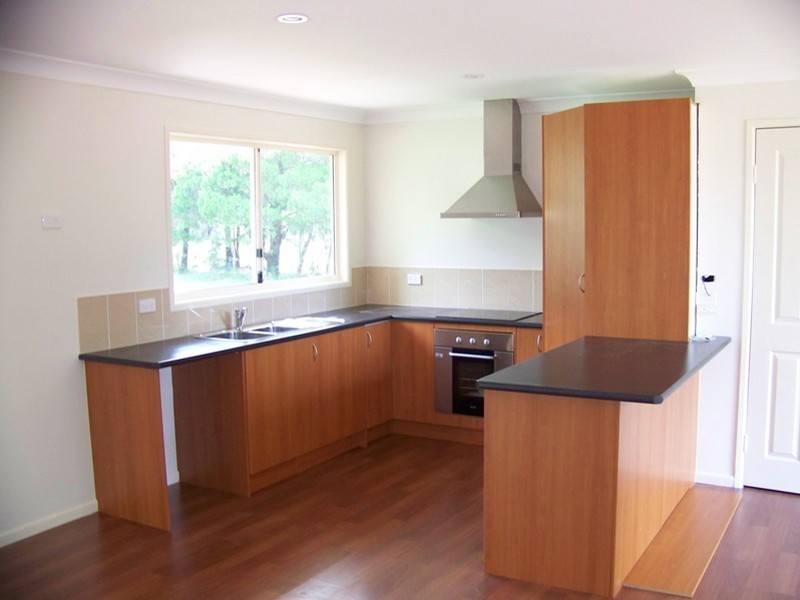 187 High Central Road, Macleay Island QLD 4184