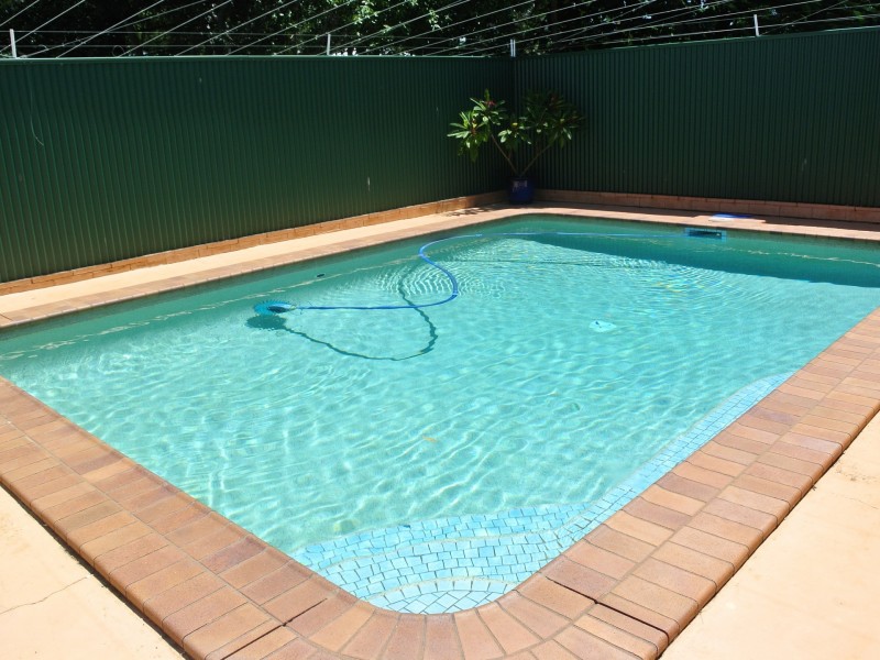 17 Curlew Street, Macleay Island QLD 4184