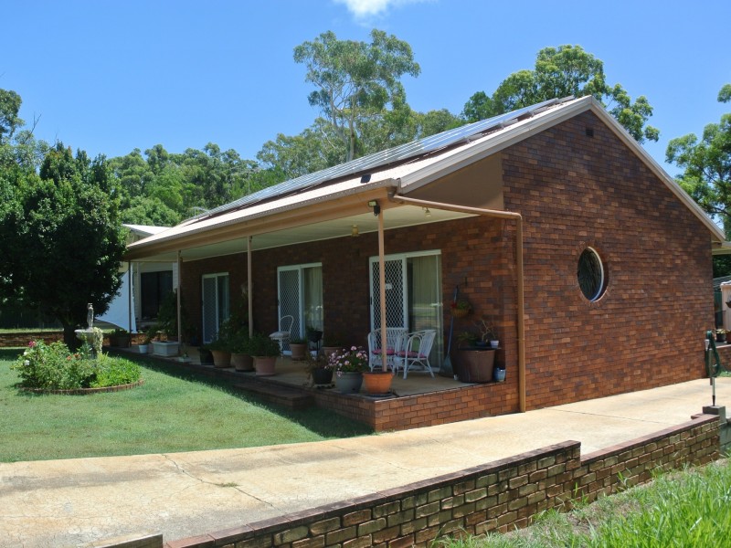 17 Curlew Street, Macleay Island QLD 4184