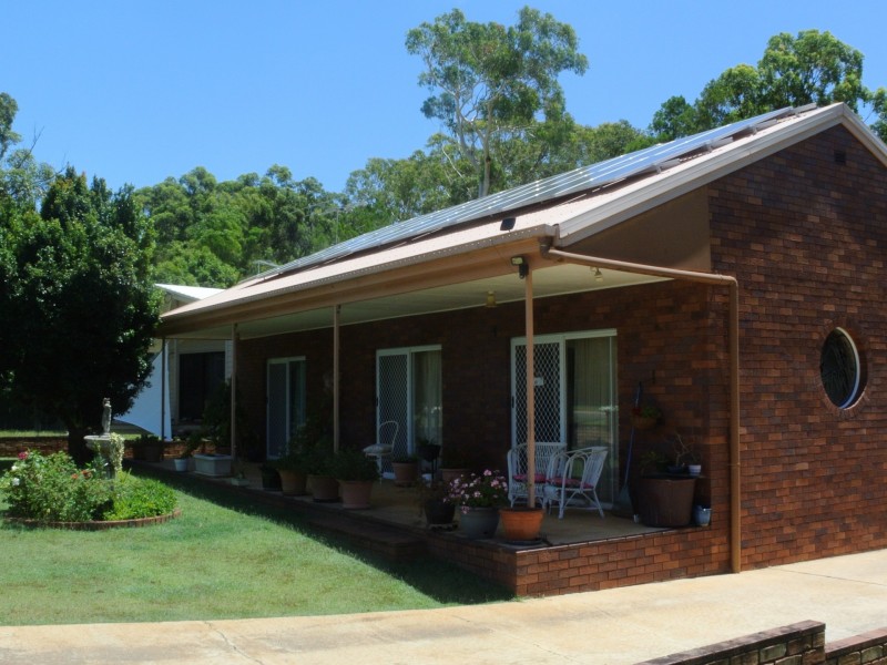 17 Curlew Street, Macleay Island QLD 4184